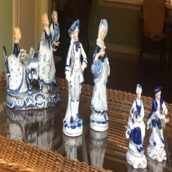 Gorgeous Tabletop Porcelain Dancing Couple Decor (3 SETS)